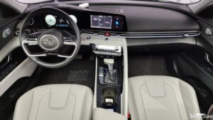 Hyundai AVANTE 1.6 2021 года из Южной Кореи