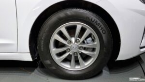 Hyundai AVANTE 1.6 2020 года из Южной Кореи