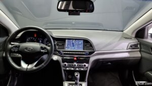 Hyundai AVANTE 1.6 2020 года из Южной Кореи