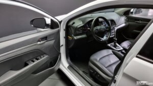 Hyundai AVANTE 1.6 2020 года из Южной Кореи