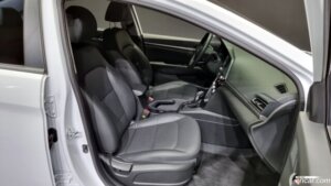 Hyundai AVANTE 1.6 2020 года из Южной Кореи