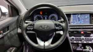 Hyundai AVANTE 1.6 2020 года из Южной Кореи
