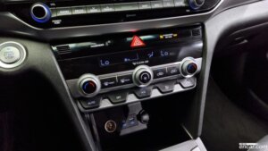 Hyundai AVANTE 1.6 2020 года из Южной Кореи