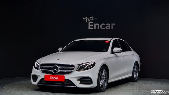 Mercedes-Benz E-Class E300 AMG Line 2019 года из Кореи