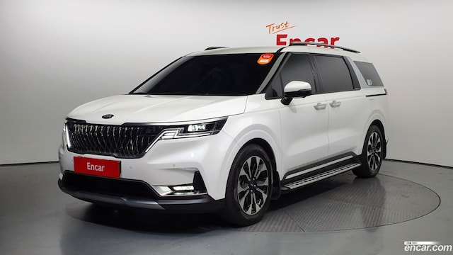 Kia Carnival 9-Seater Signature 2021 года из Кореи