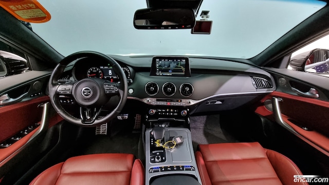 Kia Stinger 2.0 Turbo 2WD 2020 года из Кореи