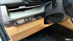 Kia Carnival Бензин 11-Seater Prestige 2022 года из Южной Кореи