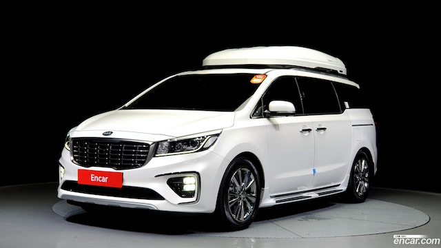 Kia Carnival 9-Seater Noblesse Special 2019 года из Кореи
