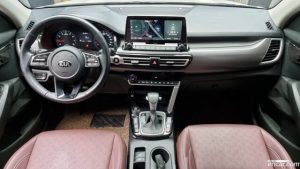 Kia Seltos Бензин 1.6 Turbo 2WD 2020 года из Южной Кореи