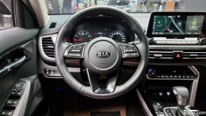 Kia Seltos Бензин 1.6 Turbo 2WD 2020 года из Южной Кореи