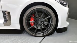 Kia Stinger 3.3 Turbo AWD 2020 года из Южной Кореи