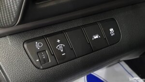 Hyundai AVANTE 1.6 2020 года из Южной Кореи
