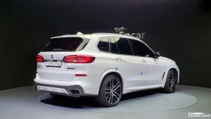 BMW X5 M50i 2020 года из Южной Кореи