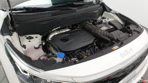 Kia Seltos Бензин 1.6 Turbo 2WD 2022 года из Южной Кореи