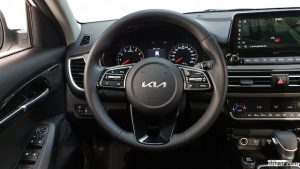 Kia Seltos Бензин 1.6 Turbo 2WD 2022 года из Южной Кореи