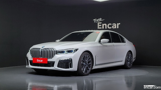 BMW 7-Series 740i M Sport 2021 года из Кореи