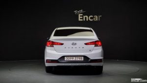 Hyundai AVANTE 1.6 2020 года из Южной Кореи