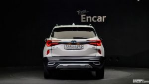 Kia Seltos Бензин 1.6 Turbo 2WD 2020 года из Южной Кореи