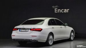 Mercedes-Benz E-Class E220d 4MATIC Exclusive 2022 года из Южной Кореи