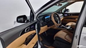 Kia Carnival Бензин 7-Seater Signature 2023 года из Южной Кореи