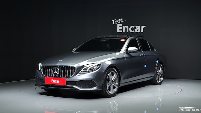 Mercedes-Benz E-Class E300 Avantgarde 2019 года из Кореи