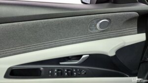 Hyundai AVANTE 1.6 2021 года из Южной Кореи