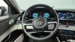 Hyundai AVANTE 1.6 2021 года из Южной Кореи