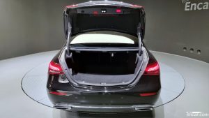 Mercedes-Benz E-Class E250 Avantgarde 2021 года из Южной Кореи