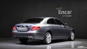 Mercedes-Benz E-Class E300 4MATIC Exclusive 2020 года из Южной Кореи