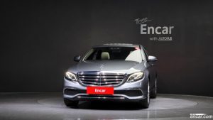 Mercedes-Benz E-Class E300 4MATIC Exclusive 2020 года из Южной Кореи