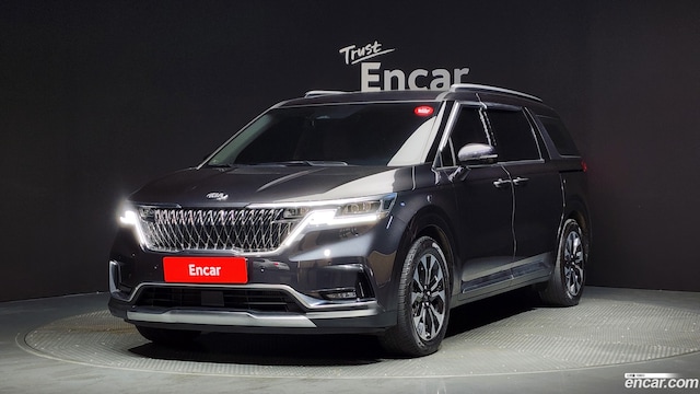 Kia Carnival 9-Seater Noblesse 2021 года из Кореи
