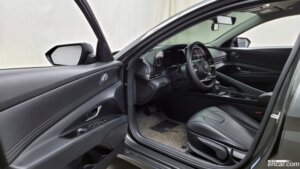 Hyundai AVANTE 1.6 2021 года из Южной Кореи