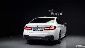 BMW 5-Series 520i M Sport 2021 года из Южной Кореи