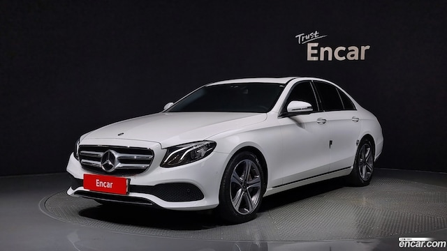 Mercedes-Benz E-Class E300 Avantgarde 2019 года из Кореи