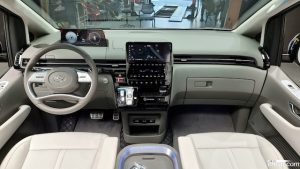 Hyundai Staria 4WD 7-Seater 2022 года из Южной Кореи