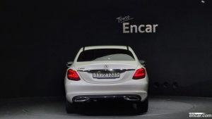 Mercedes-Benz C-Class C200 Avantgarde 2020 года из Южной Кореи