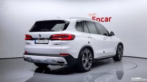 BMW X5 xDrive 40i xLine 2022 года из Южной Кореи