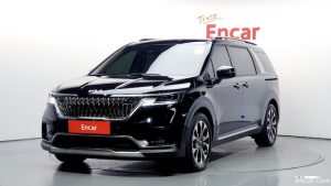 Kia Carnival Бензин 9-Seater Signature 2023 года из Южной Кореи