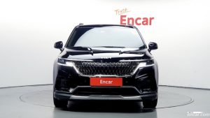 Kia Carnival Бензин 9-Seater Signature 2023 года из Южной Кореи