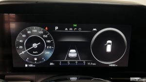 Kia Carnival Бензин 9-Seater Signature 2023 года из Южной Кореи