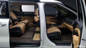 Kia Carnival 7-Seater Signature 2022 года из Южной Кореи