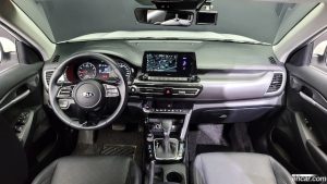 Kia Seltos Бензин 1.6 Turbo 2WD 2022 года из Южной Кореи
