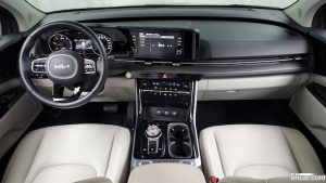 Kia Carnival 7-Seater Noblesse 2022 года из Южной Кореи