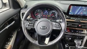 Kia Seltos Дизель 1.6 2WD 2020 года из Южной Кореи