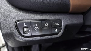 Kia Seltos Дизель 1.6 2WD 2020 года из Южной Кореи