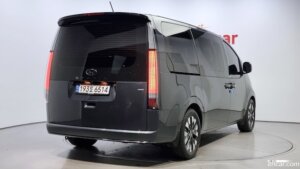 Hyundai Staria 4WD 9-Seater 2022 года из Южной Кореи