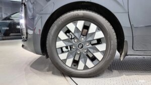 Hyundai Staria 4WD 9-Seater 2022 года из Южной Кореи