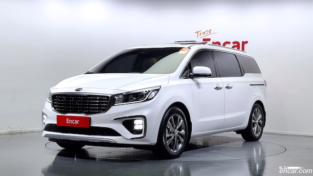 Kia Carnival 9-Seater Noblesse Special 2019 года из Кореи