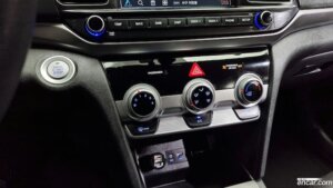 Hyundai AVANTE 1.6 2020 года из Южной Кореи