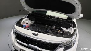 Kia Seltos Дизель 1.6 2WD 2021 года из Южной Кореи